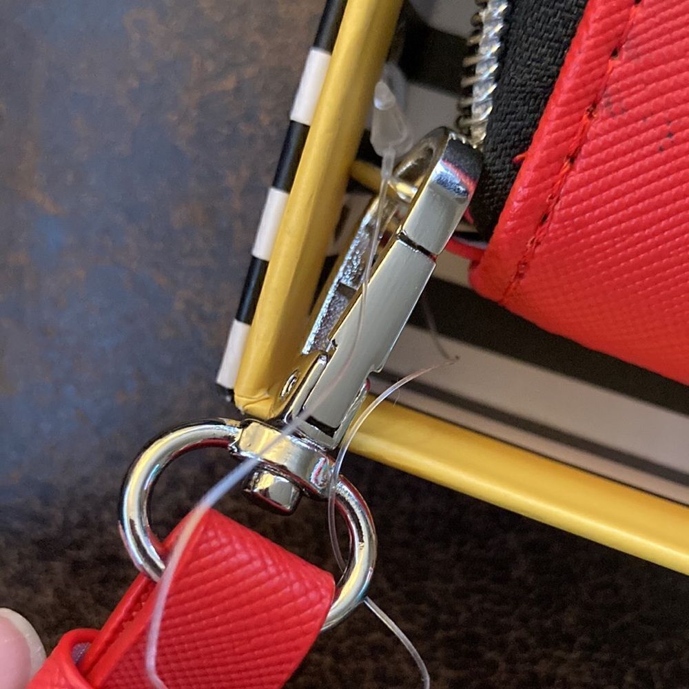 Marc Tetro Zip Wallet - Picture 6 of 7